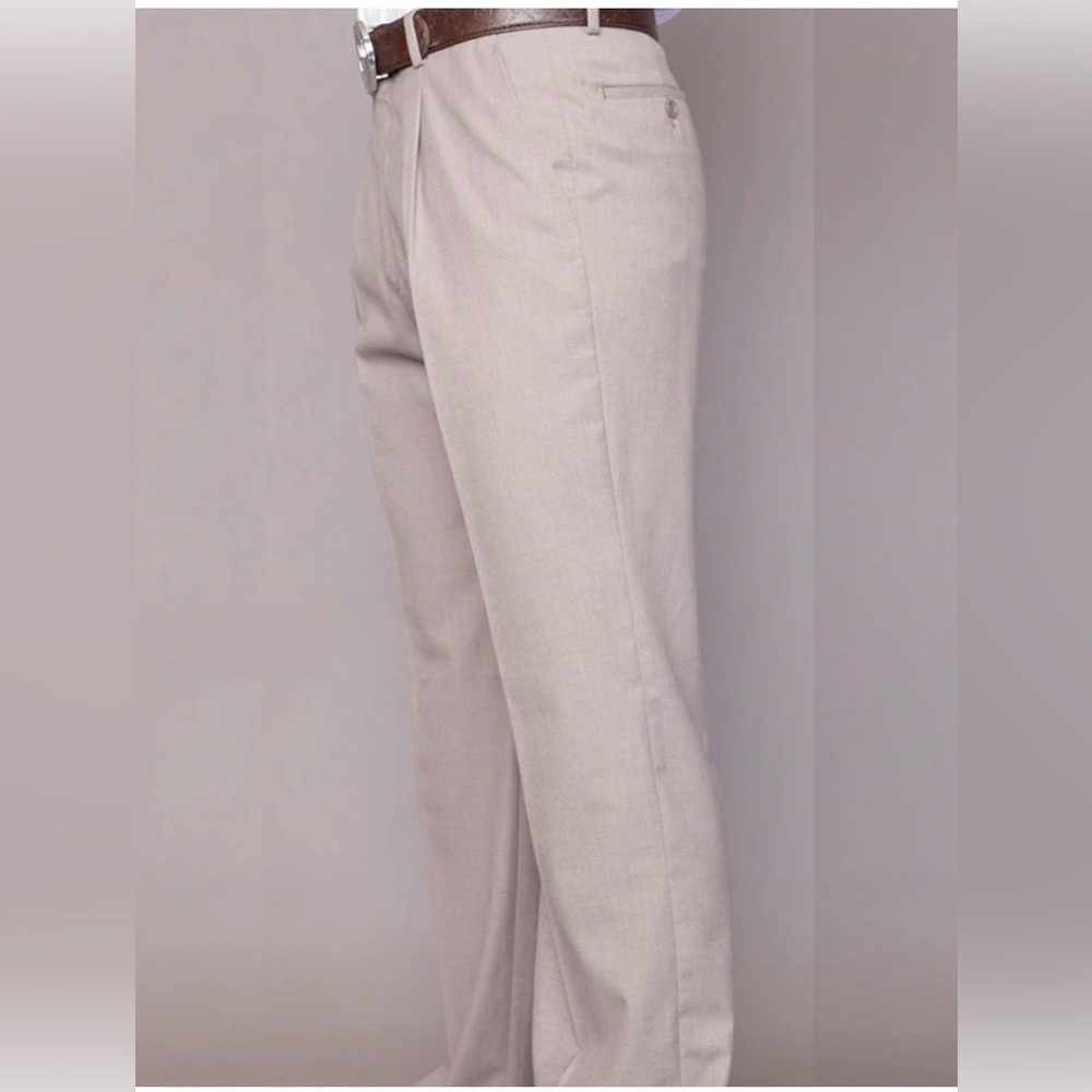 Bachrach pleaded pants